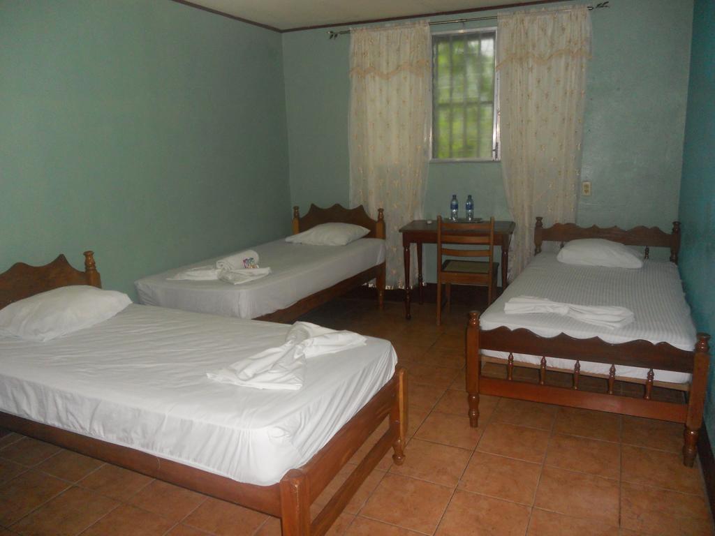 Cabinas Leyko Сан-Карлос Номер фото